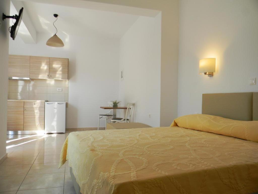Anatoli Rooms Aegiali Exterior photo